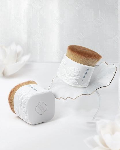 Porcelain High Coverage Foundation Brush