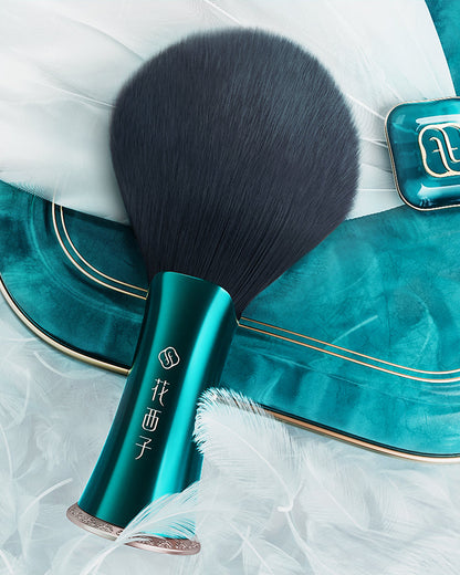 Feathering Fan Pressed Powder Brush