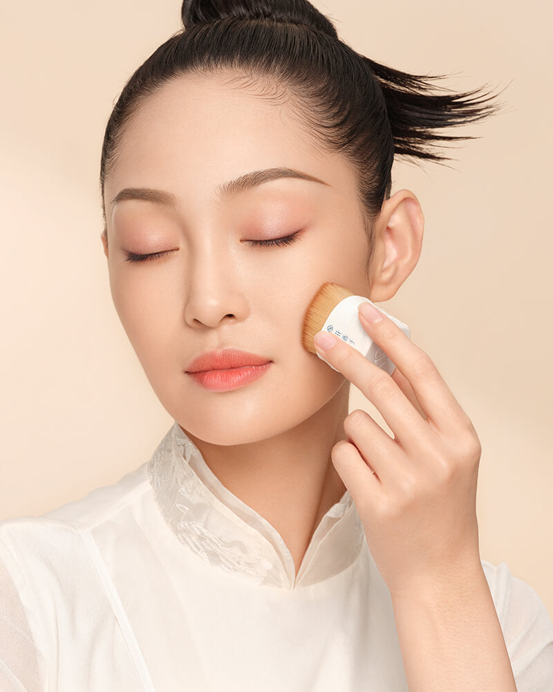 Porcelain High Coverage Foundation Brush