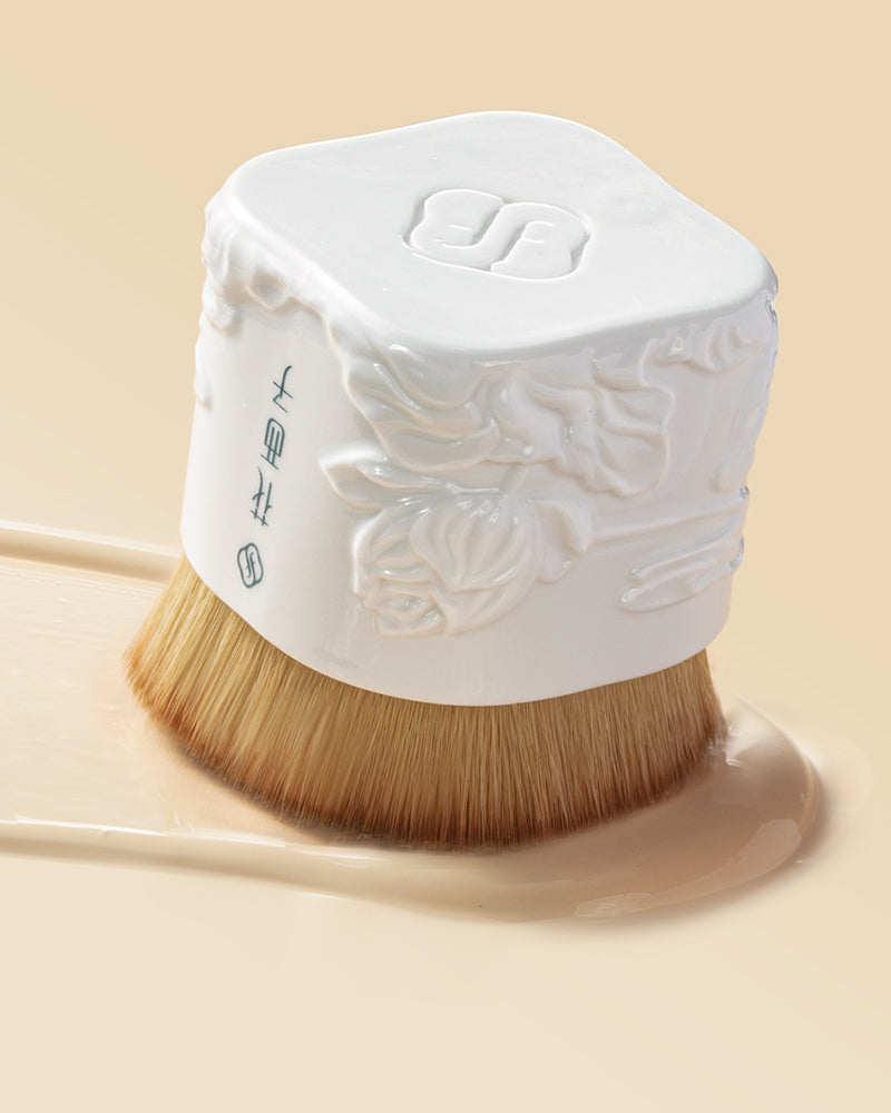 Porcelain High Coverage Foundation Brush