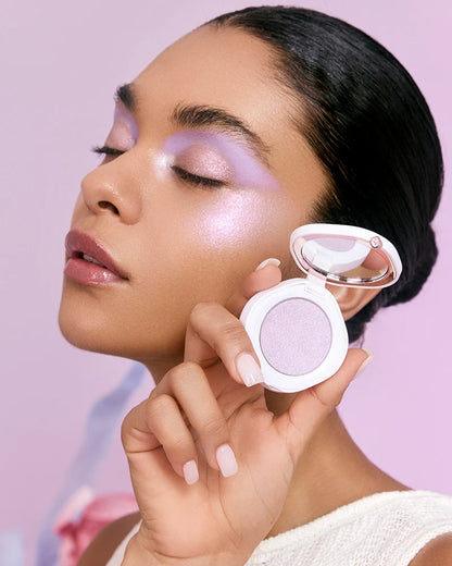Gentle Waves Aqua Glow Highlighter (Ode to Embroidery)