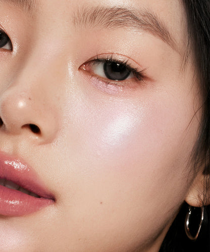 AURA Glazed Blush & Highlighter