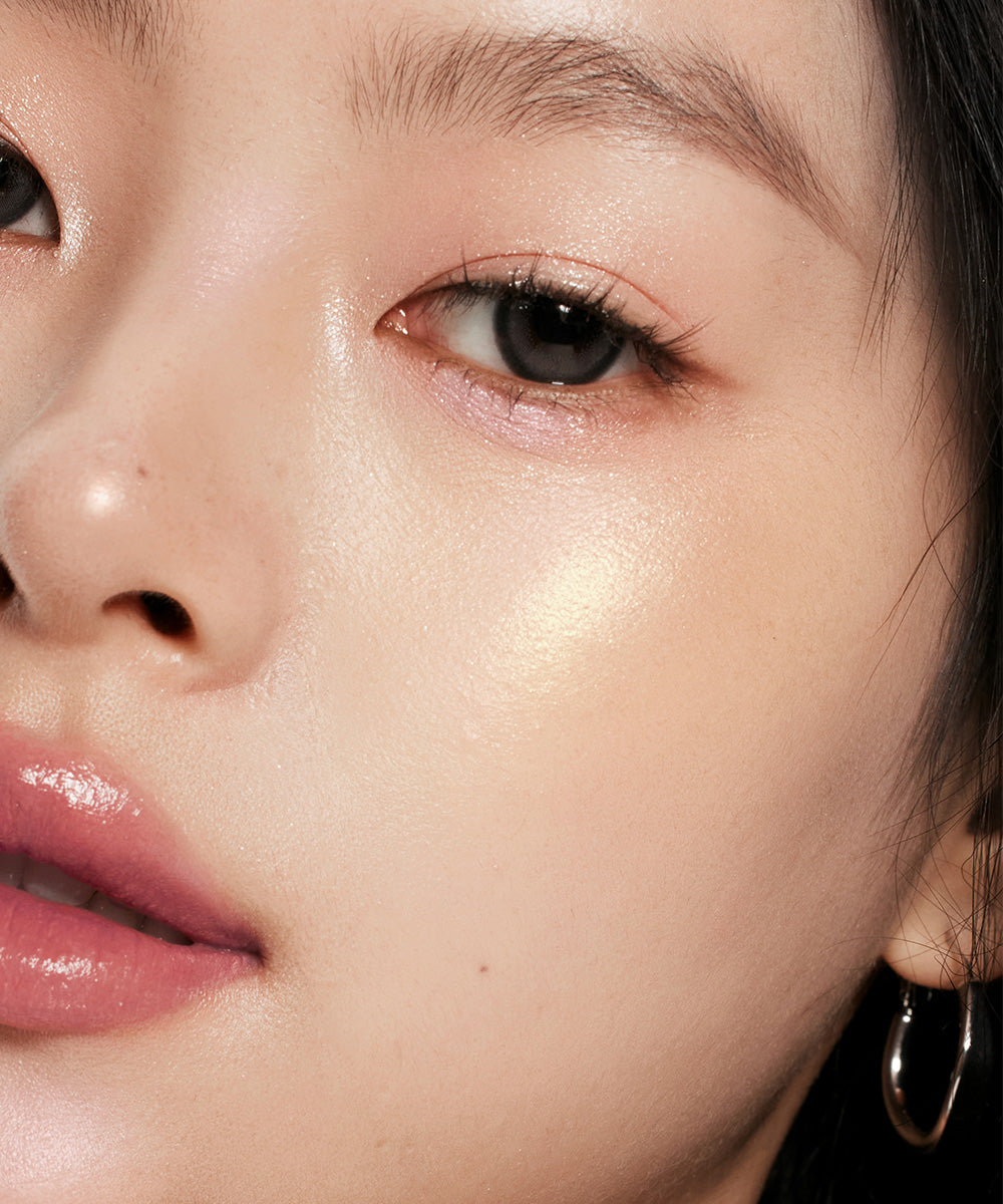 AURA Glazed Blush & Highlighter
