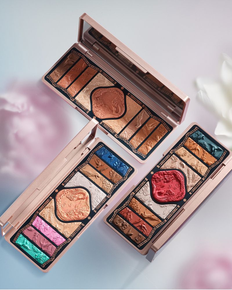 Floral Engraving Phoenix Makeup Palette